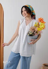 SHIRO Cotton Embroidery V-Neck Blouse + Inner Furing