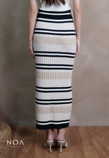 HINARI Knitted Pattern Fitted Midi Skirt