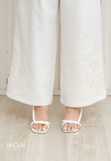NOA X KUSUMANGGI - MINAE Embroidery Straight Pants