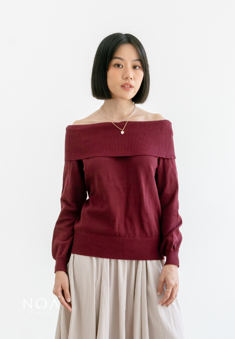 YUEN Off Shoulder Knitted