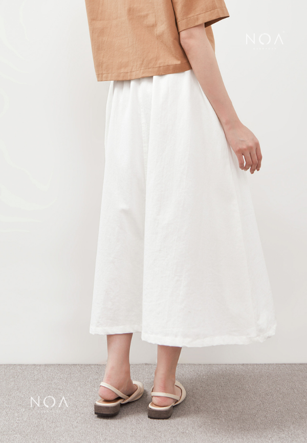 AERI Linen Flared Skirt - White