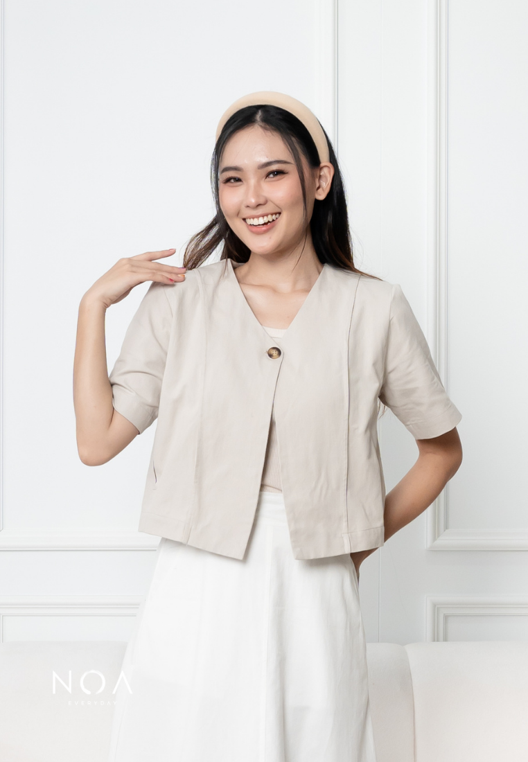 NAGISA Shortsleeve Padding Outer - Light Cream