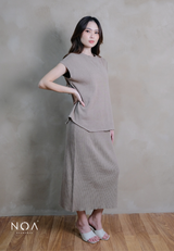 RAKU Knitted Oversized Sleeveless Blouse