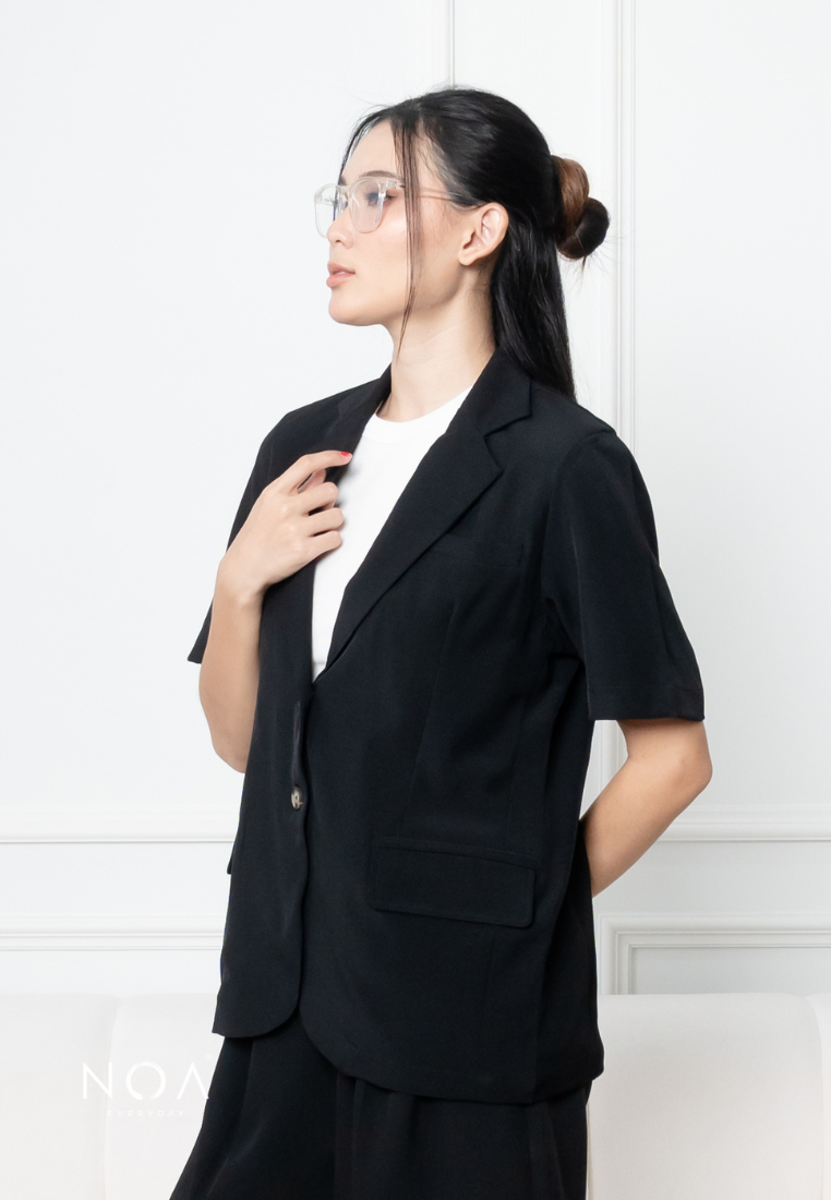 ARISA Short Sleeve Blazer - Black