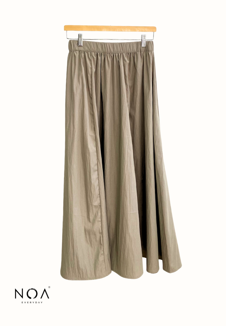 MIZU Nylon Maxi Skirt