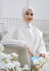 NOA X KUSUMANGGI - AMORI Embroidery Asymmetric Vest