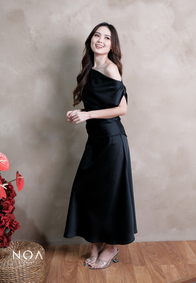 RITSUKA Satin Midi Skirt