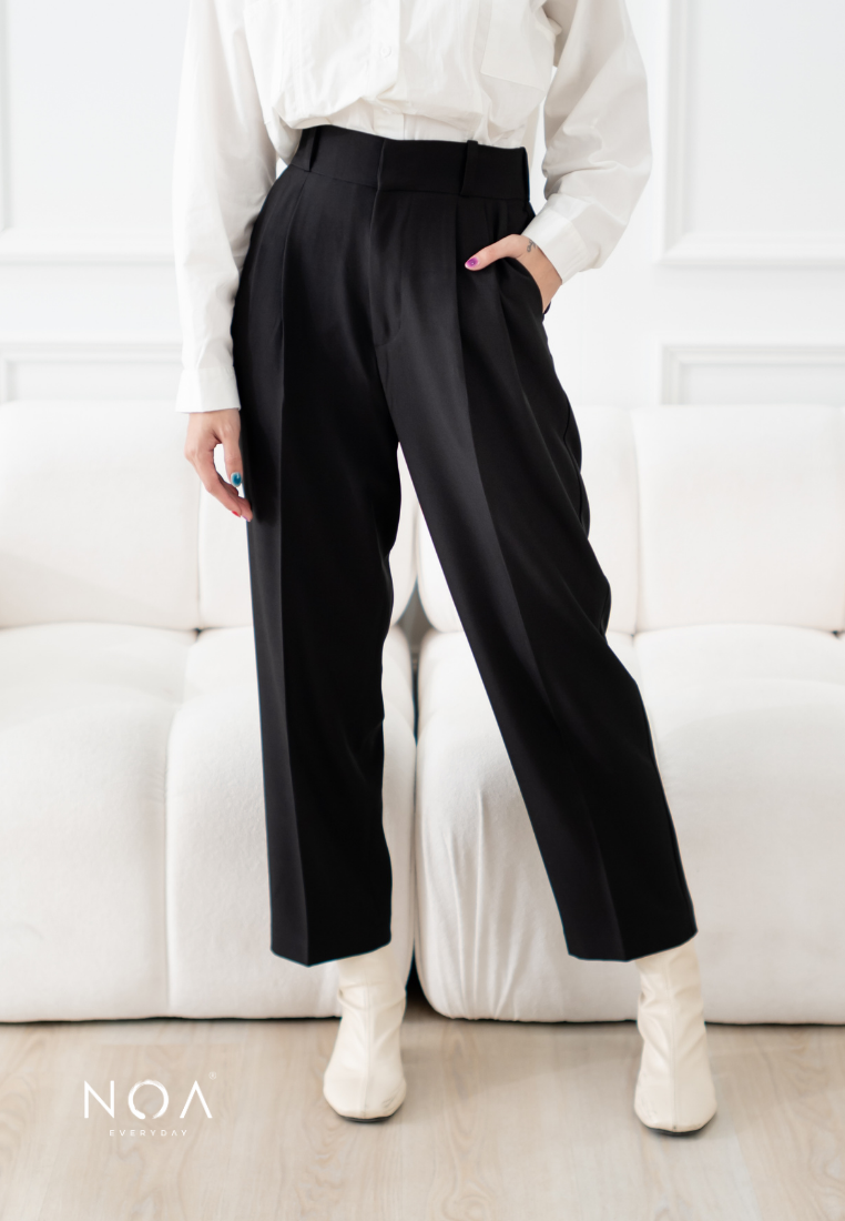 ARISA Ankle Pants - Black