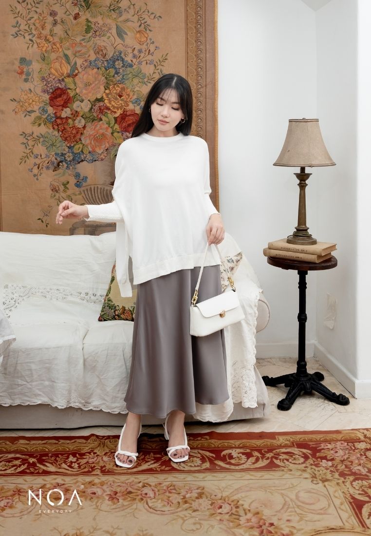 HANAKA Knitted Batwing Blouse