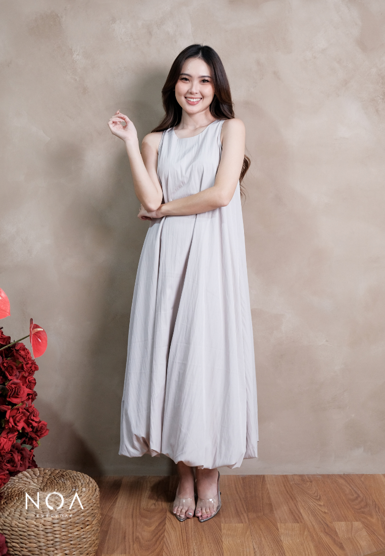 AYURI Nylon Sleeveless Balloon Maxi Dress