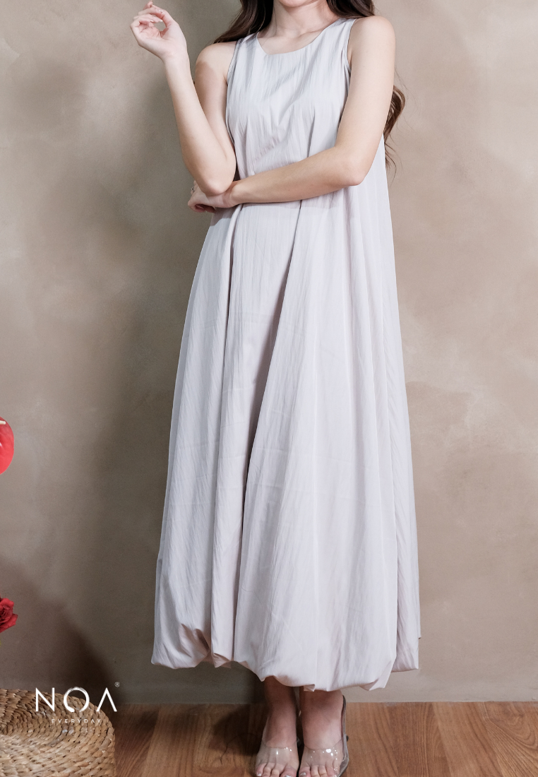 AYURI Nylon Sleeveless Balloon Maxi Dress