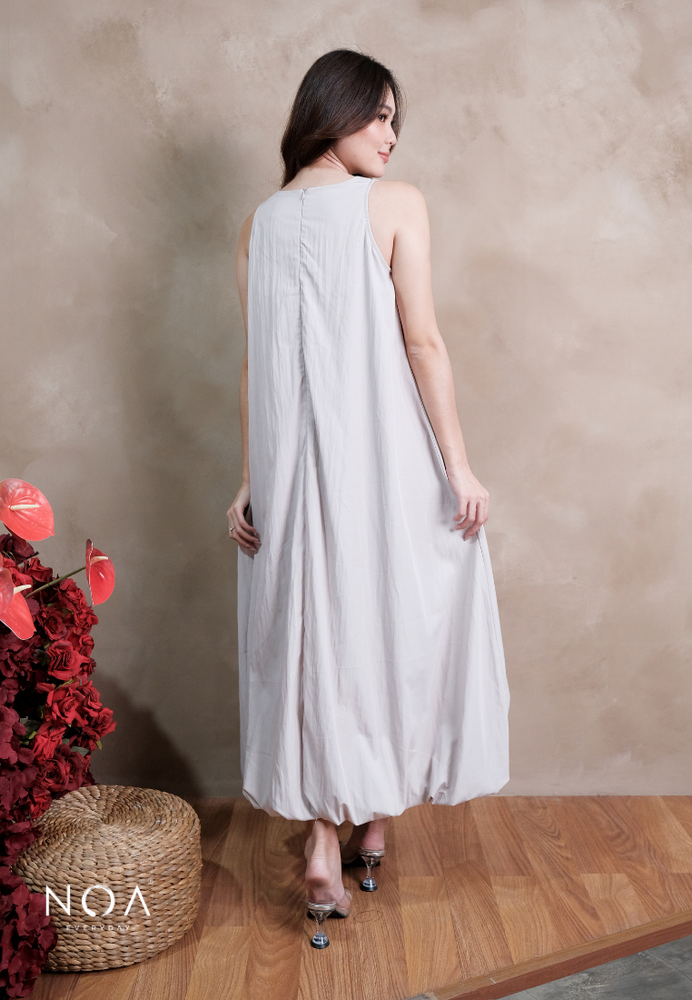 AYURI Nylon Sleeveless Balloon Maxi Dress