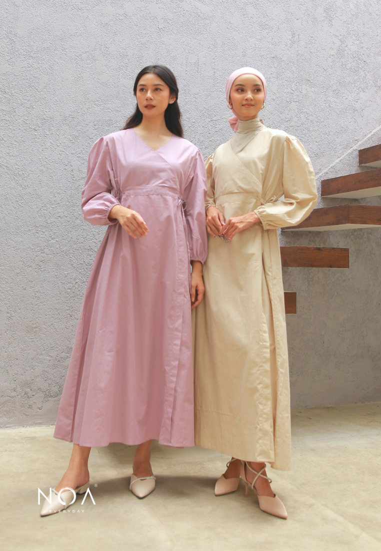 NAOKO Longsleeve Maxi Dress - Cream