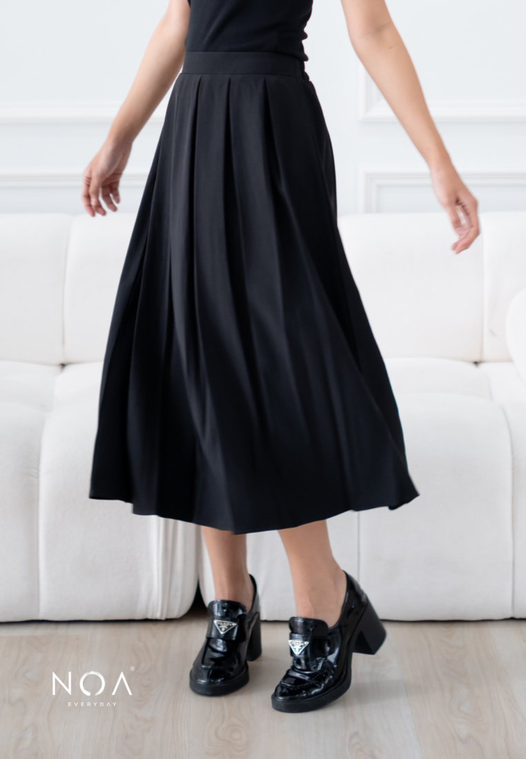 ARISA Pleated Midi Skirt - Black