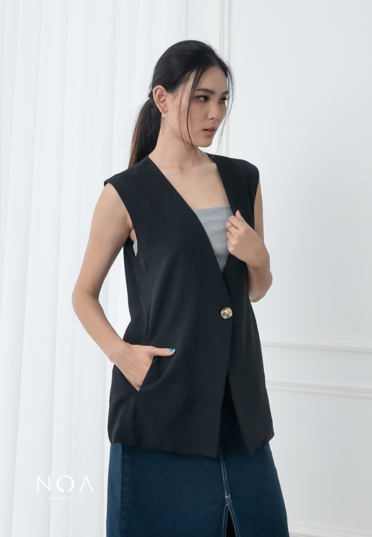 ARISA Button Pocket Vest - Black