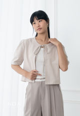 AERI Ribbon Puffsleeve Outer - Light Cream