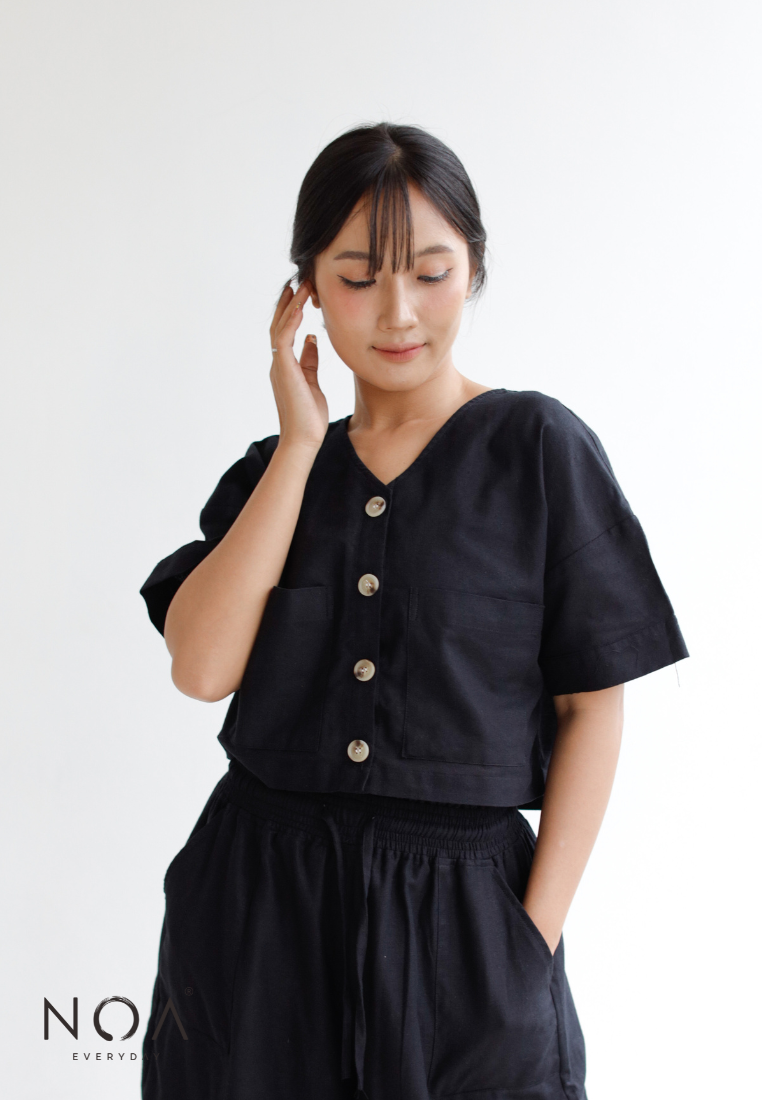 Deals ~ KUNI Pocket Linen Blouse - Black