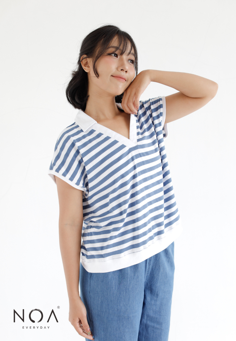Deals ~ JUNKO Stripe Sleeveless Blouse - Blue
