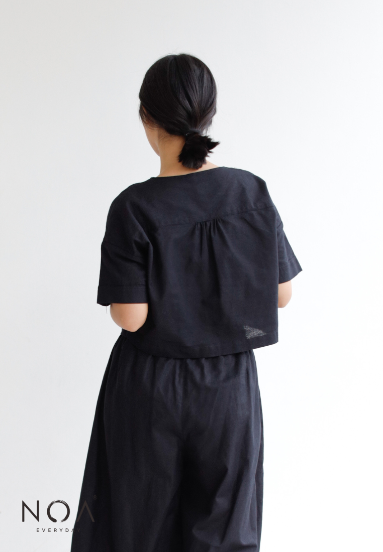 Deals ~ KUNI Pocket Linen Blouse - Black